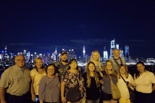 New York City Skyline Tour by Night with Local Guide