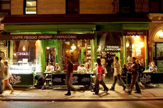 2-Hour Spanish Nightlife Guided Walking Tour of Greenwich Village