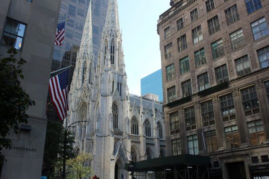 Walking Tour in 42nd Street from the East Side to the West Side