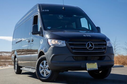 New York City Airport Arrival Transfer by Sprinter LGA JFK EWR