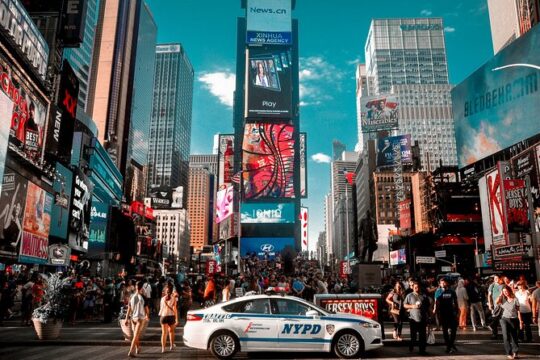 New York Private Transfer for up to 5 pax with Tour Guide Option