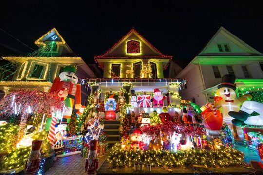 NYC: Dyker Heights Christmas Lights Express Hot Coco+Santa Cookie