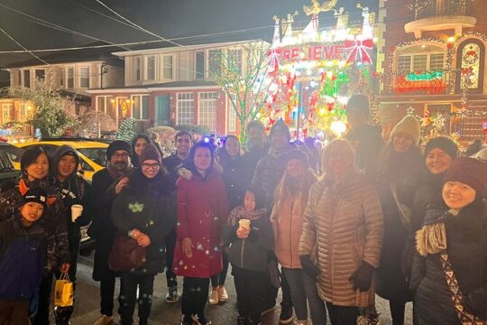 Dyker Heights Brooklyn Christmas Lights Walking Tour