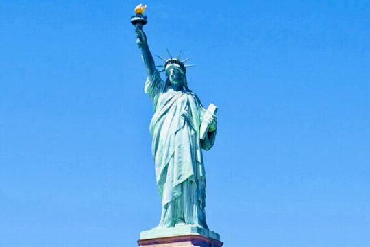 Semi Private Ellis Island Statue of Liberty and Lower Manhattan